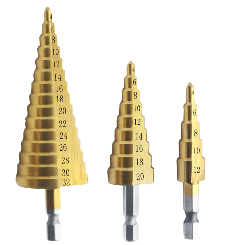 Set Mit 3 Hss-stufenbohrern (4-32 Mm, 4-20 Mm, 4-12 Mm) Mit Titanbeschichtung Für Holz Und Metall. Metrische Einheiten.