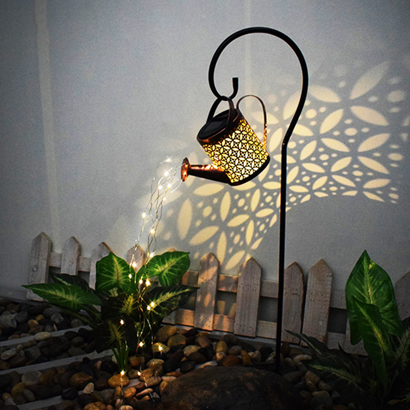 Solarbetriebene, Gießkannenförmige Leuchten Aus Metall, Zur Erdspießmontage, Led, Wasserdicht (ip65), Im Retro-stil Einer Kessellaterne Für Garten, Einfahrt, Rasen, Hinterhof, Landschaftsbeleuchtung
