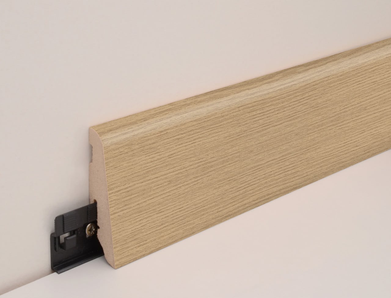 Neuhofer Fußleiste FU060L 240 cm x 58 x 19 mm Eiche gelb Bild 4