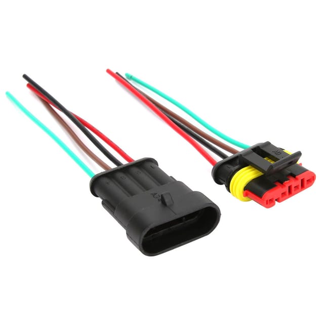 Set Aus 2 Wasserdichten Elektrischen Steckverbindern 4p, 5p Und 6p Mit 4p-kabel.