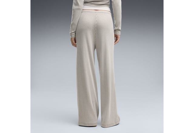 PUMA Sporthose Essentials Relaxed Hose mit weitem Bein Damen