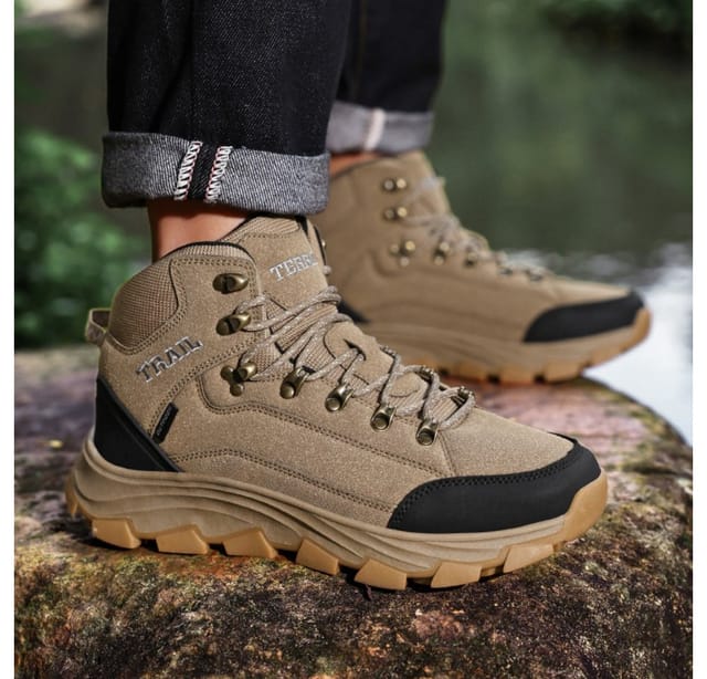 HUSK'SWARE Robustes Outdoor-Design Wanderstiefel (Griffige Profilsohle) Bequemer Tragekomfort