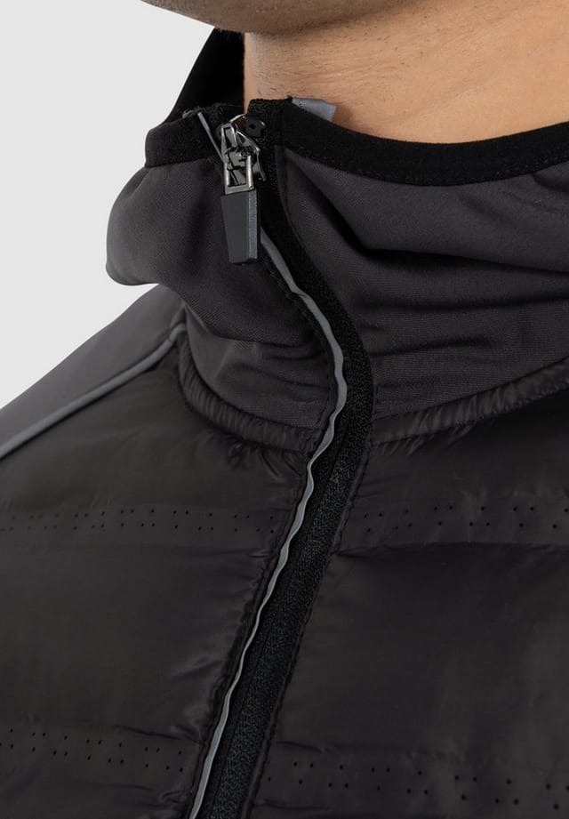 Smilodox Trainingsjacke Matteo, Sportjacke mit Kapuze Langarm Windbreaker mit Taschen Slim Fit Laufjacke Activewear Winddicht Atmungsaktiv Fitness Sport