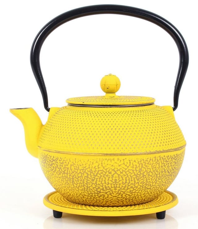 ECHTWERK Geschirr-Set Teeservice im Vintage-Design (4-tlg), Gusseisen, Teekanne 1,1L, Sieb abnehmbar, Teebereiter, Untersetzer + 2 Teetassen
