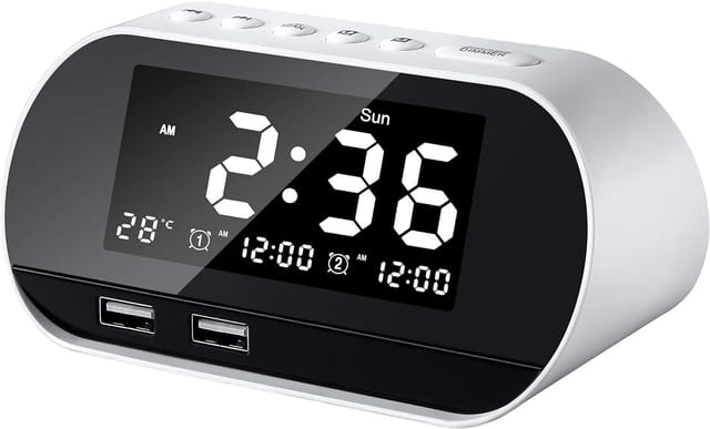 Radiowecker Mit Ukw-radio, Digitalwecker, Innentemperaturanzeige, 6 Helligkeitsstufen, 16 Einstellbaren Lautstärkestufen Und Zwei Usb-anschlüssen (weiß)