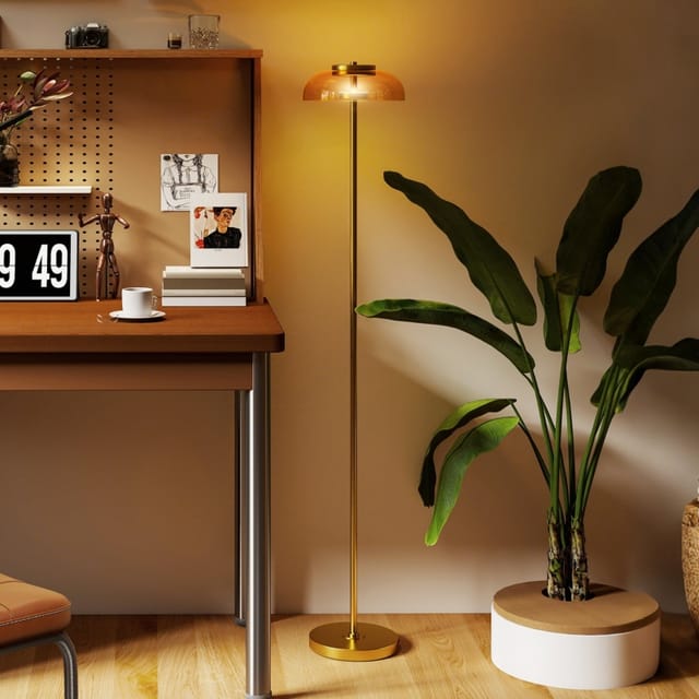 Led-stehlampe Für Wohnzimmer, 3000 K, Fußschalter, 134 Cm, Glas Und Metall, Antikmessing