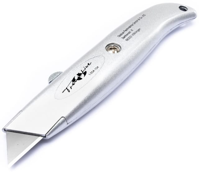TrendLine Cuttermesser inkl. 1 Ersatzklinge 6 cm Klingenlänge