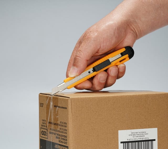 Primaster Cuttermesser 9 mm mit Auto-Lock