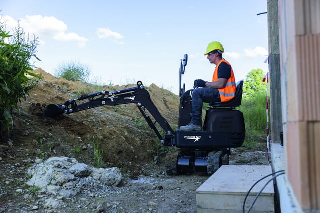 Woodster Mini-Bagger WMB800 mit 69 cm Spurbreite 8,5 PS