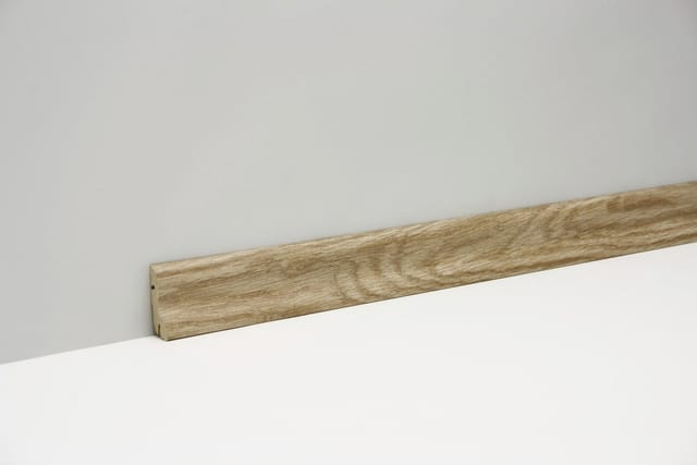 Classen Clip-Fußleiste 240 cm 40 x 20 mm Eiche sägerau