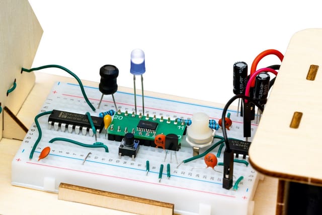 FRANZIS Magische Klänge: Das Theremin zum Selberbauen