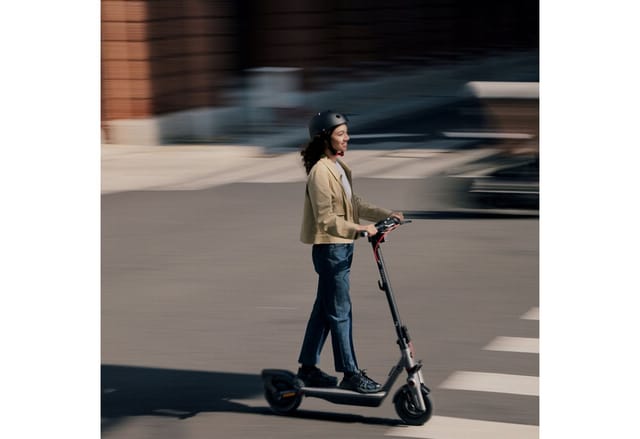 Segway Ninebot F3 D Black (20 km/h)