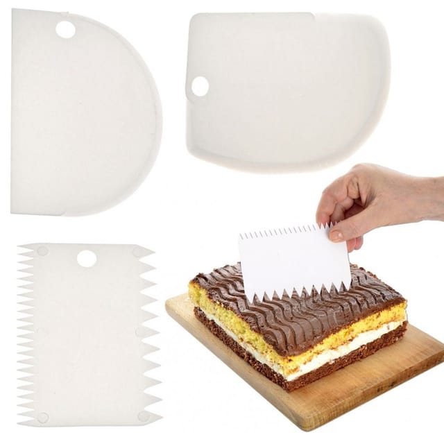 Set Of Three Pastry Spatulas For Perfect Decoration