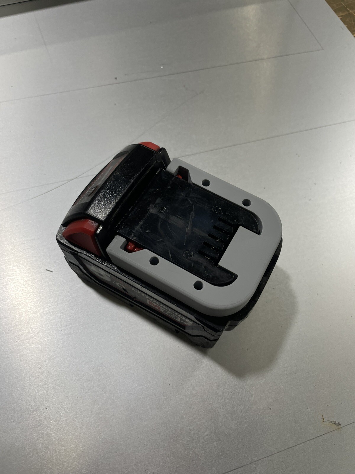 milwaukee m18 Akku Halter Wandhalterung