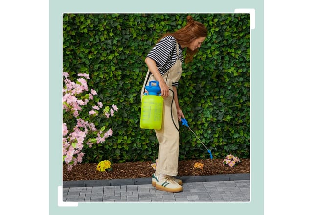 Relaxdays Drucksprüher Mit Lanze, 5 Liter, Verstellbare Düse, Pflanzenpflege & Reinigung, Sprühflasche Garten, Gelb/blau