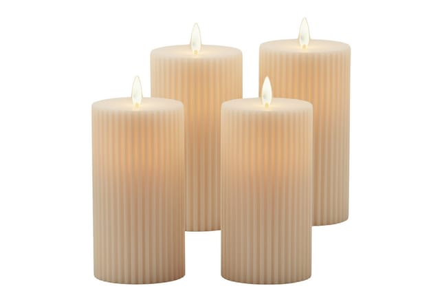 Relaxdays LED Kerzen 4er Set Kunststoff Champagner Flackernd 17,5 cm x 8 cm