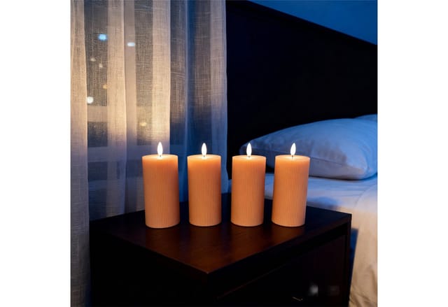 Relaxdays LED Kerzen 4er Set Echtwachs Altrosa Flackernd 18 cm