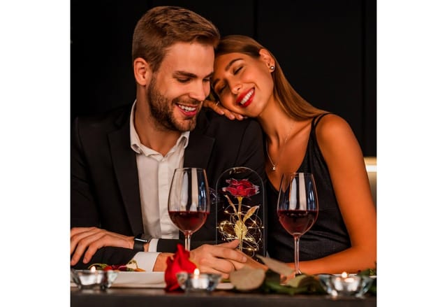 Relaxdays - Ewige Rose Im Glas, Mit Led-beleuchtung, Kunstrose Als Mutter-, Jahres- Oder Valentinstaggeschenk, Rot/gold