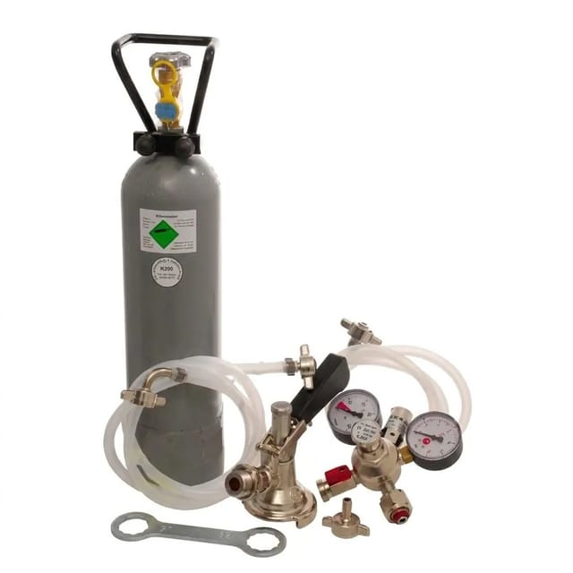 Ich-Zapfe Zubehörpaket 4 mit 5l Adapter 7 mm Bierschlauch 2 kg Kohlensäure für 2-Leitige Zapfanlagen