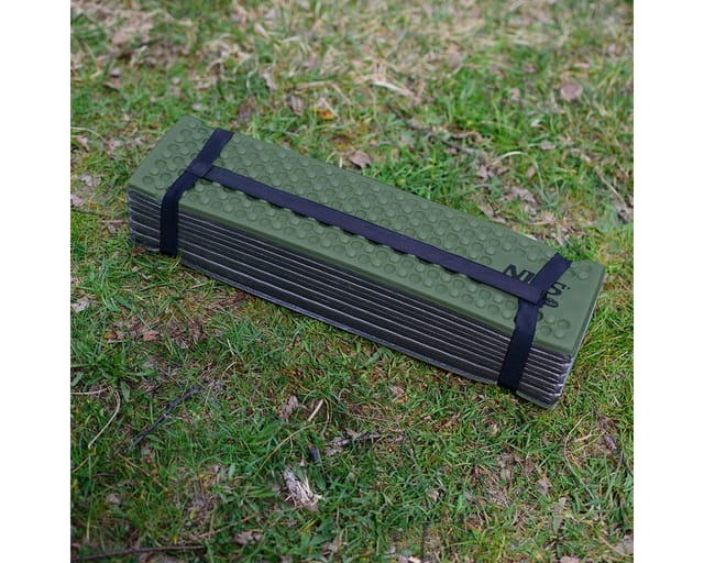 NILS CAMP Isomatte faltbare Matte Outdoor Angelmatte Gartenmatte 188cm