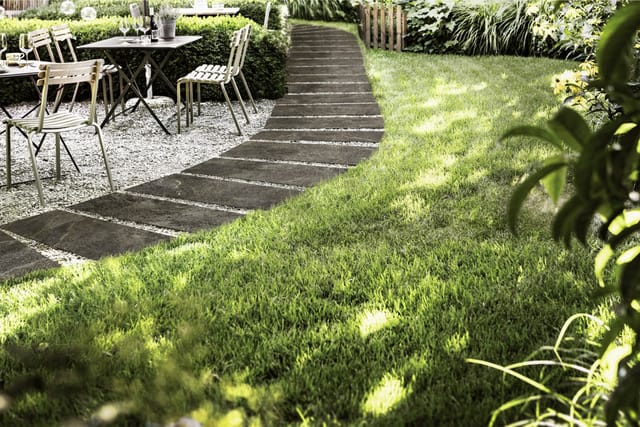 Terrassenplatte Feinsteinzeug 40Quarzo 81 x 40,5 x 2 cm anthrazit