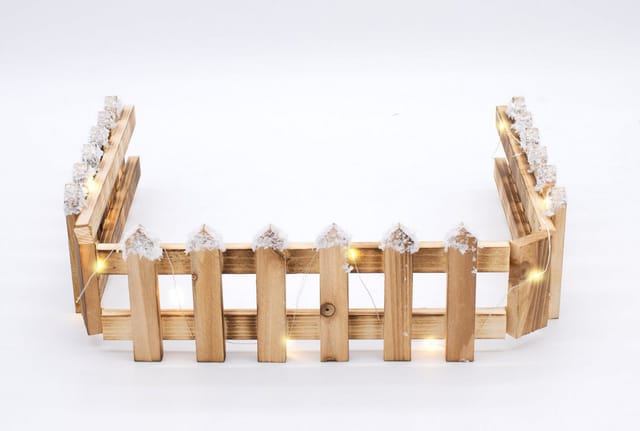 Holz Dekozaun Mit 15 Led In Warm Weiß - 90 X 10 Cm - Mini Gartenzaun Mit Kunstschnee - Tischdeko Winter Gatter Weihnachtsdeko Beleuchtet Batterie Betrieben Mit Timer