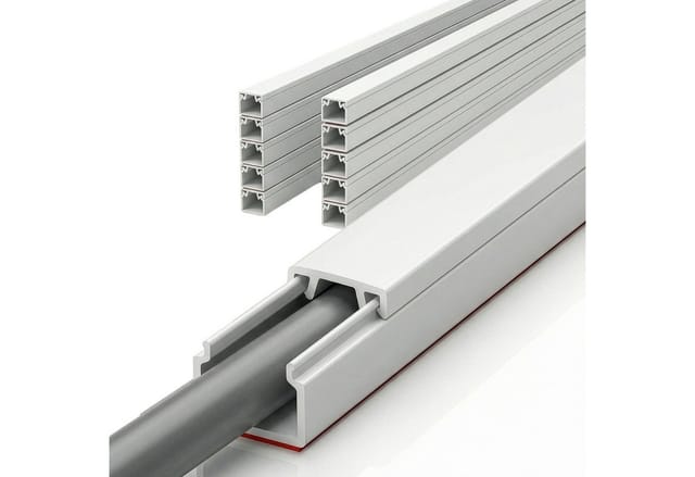 Floordirekt Kabelkanal Oskar selbstklebend 10 x 1 m, Kabelleiste Weiß für TV Wand (Kabelführung ideal im Wohnzimmer und Büro, Kabelabdeckung für Homeoffice Schreibtisch), weiß, verschiedene Größen