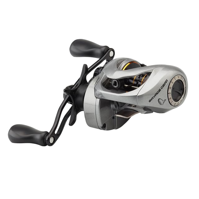 Savage Gear SG6 300 BC LH 7.3:1 Baitcastrolle