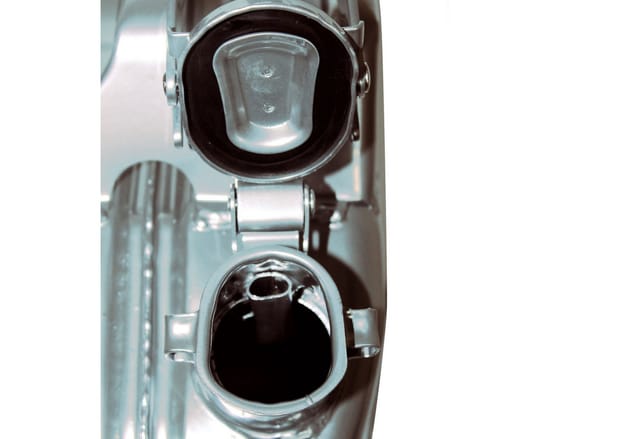 TRUTZHOLM Metallkanister 20 Liter Mit Ausgießer Und Halter Silber