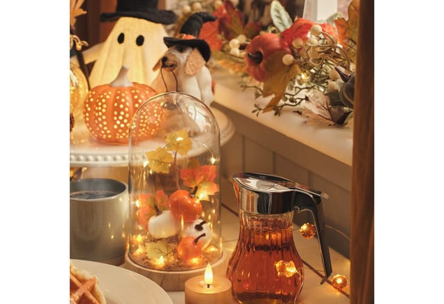 LED-Herbstdeko Kürbis-Glasglocke mit Timer & 15 Mikro-LEDs