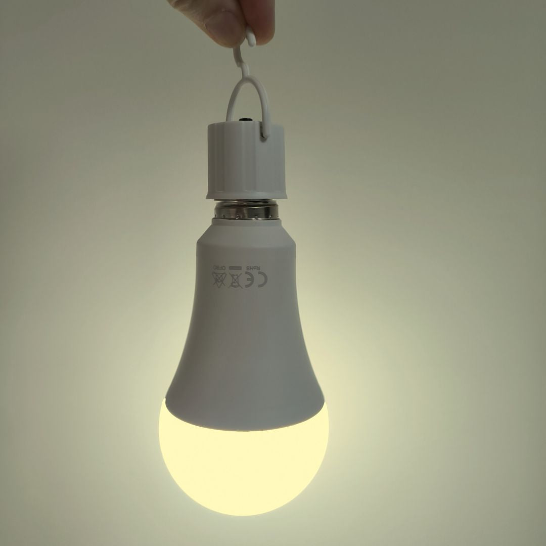 Led-lampe 11w Mit Notbirne Und Lampenfassung – Licht Jederzeit 3000k