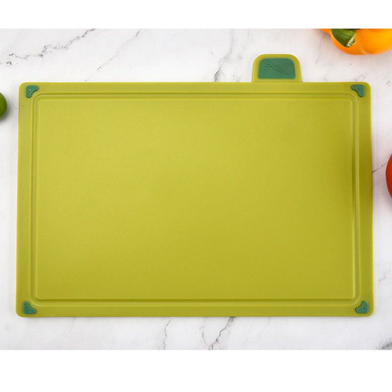 Set Aus 4 Farbigen Kunststoff-schneidebrettern, Rutschfest, Für Obst, Gemüse Und Lebensmittel, Küchenset Mit Matte, Unregelmäßige Form Zc-001.