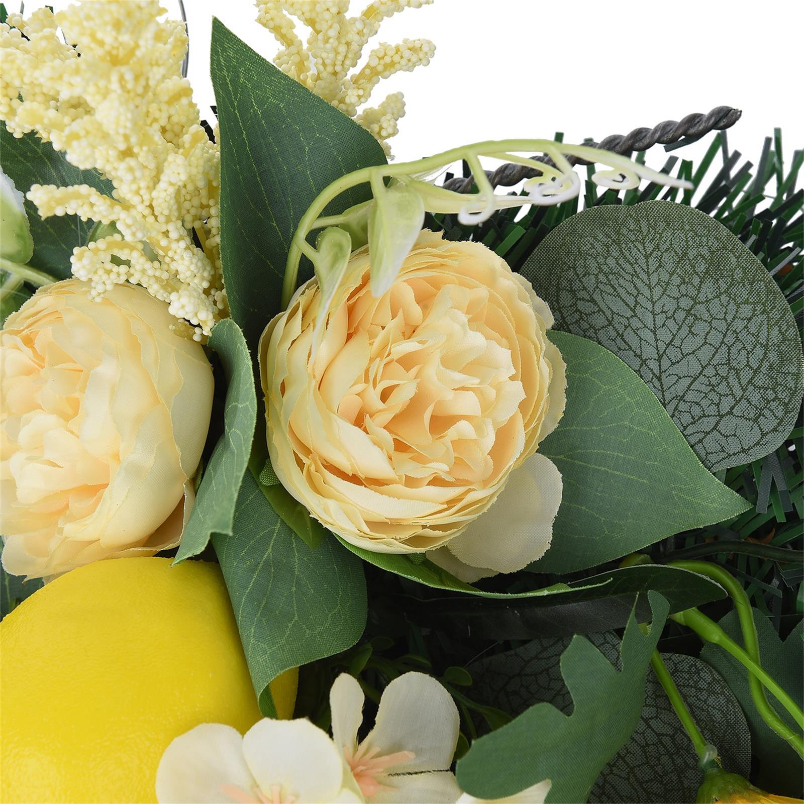 Set Mit 3 Künstlichen, Hängenden Oliven- Und Zitronenzweigen Mit Leuchtenden Künstlichen Ranunkeln Zur Frühlingsdekoration