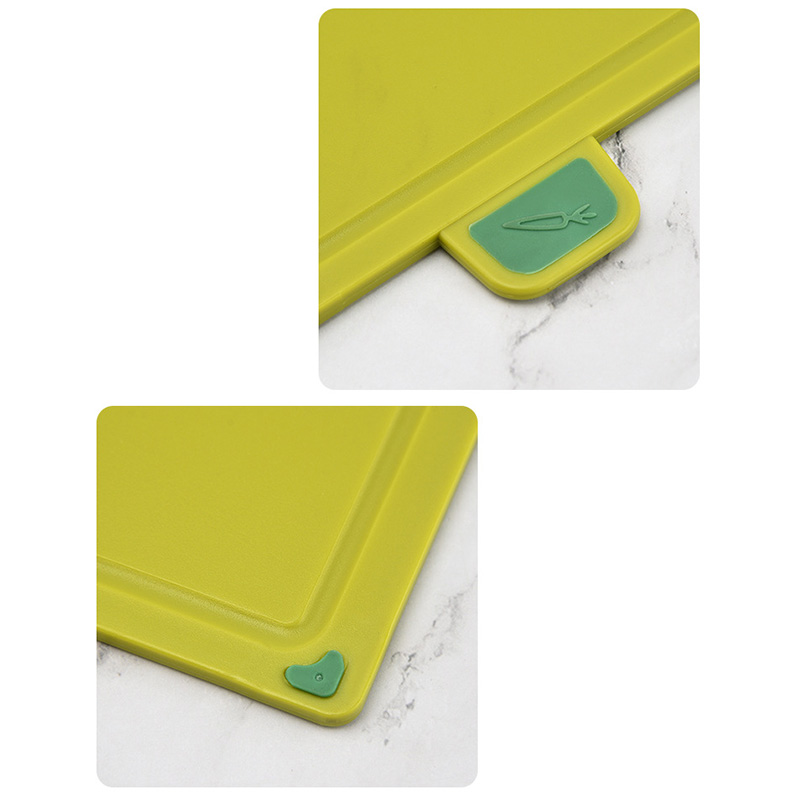 Set Aus 4 Schneidebrettern Zur Lebensmittelorganisation, Aus Pp Und Tpr, Tragbar Und Rutschfest, Mit Unregelmäßig Geformten Antirutschpads. Küchenutensilien.
