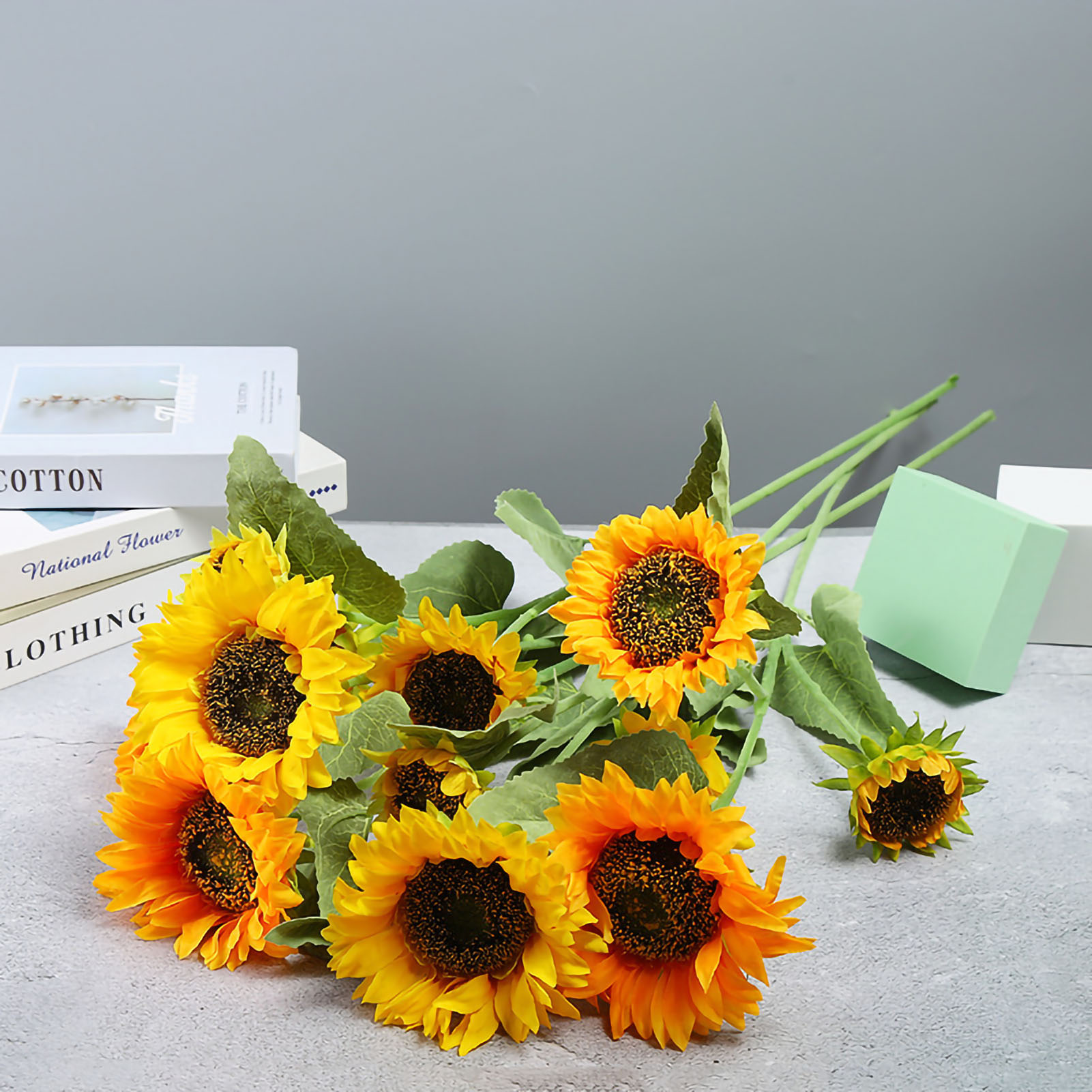 Künstliche Sonnenblume Aus Seidenstoff, Nachbildung Einer Blume, Für Die Dekoration Von Wohnräumen, Brautsträußen, 7-armiges Accessoire