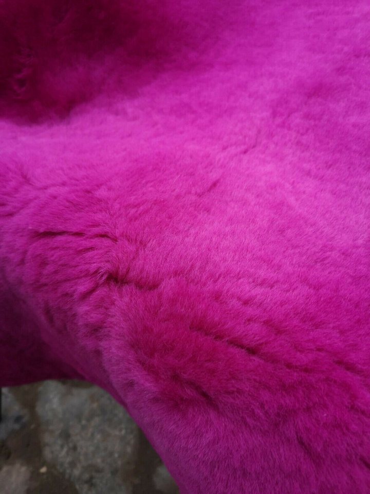 Provellus Fellteppich Deutsches Merino Lammfell Schaffell Fuchsia Geschoren 4cm, 100-110 cm x 50-60 cm Bild 5