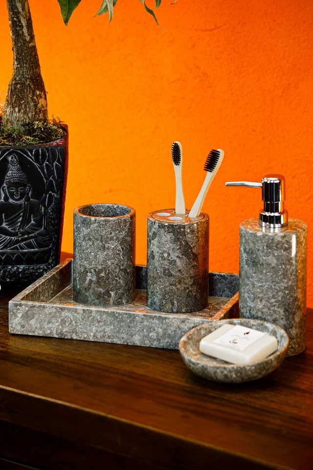 Kinaree Seifenspender Badezimmer Set Marmor dunkel, (bestehend aus Tablett, Seifenspender, Seifenschale, Becher und Zahnbürstenhalter, 5 teiliges Badezimmer Set), rostfreie Edelstahl Pumpe, leicht nachfüllbar Bild 3