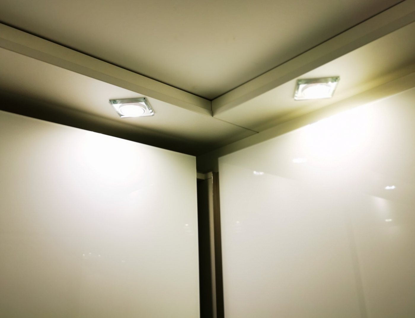 TRANGO LED-Leuchtmittel, 10er Pack MO15-10 LED Modul Ultra flach 5.0 Watt nur 2,3cm hoch 3000K warmweiß zum Ersetzen von GU10 & MR16 Halogen Leuchtmittel, 10 St., für Einbauleuchte, Deckenstrahler, Einbaustrahler, Deckenleuchte Bild 2