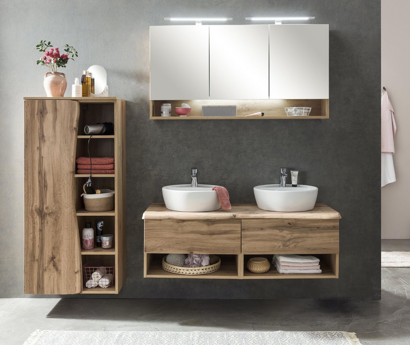 HELD MÖBEL Badezimmerspiegelschrank in wotaneiche mit 3 Türen und 6 Einlegeböden (B/H/T: 120x64x20 cm)