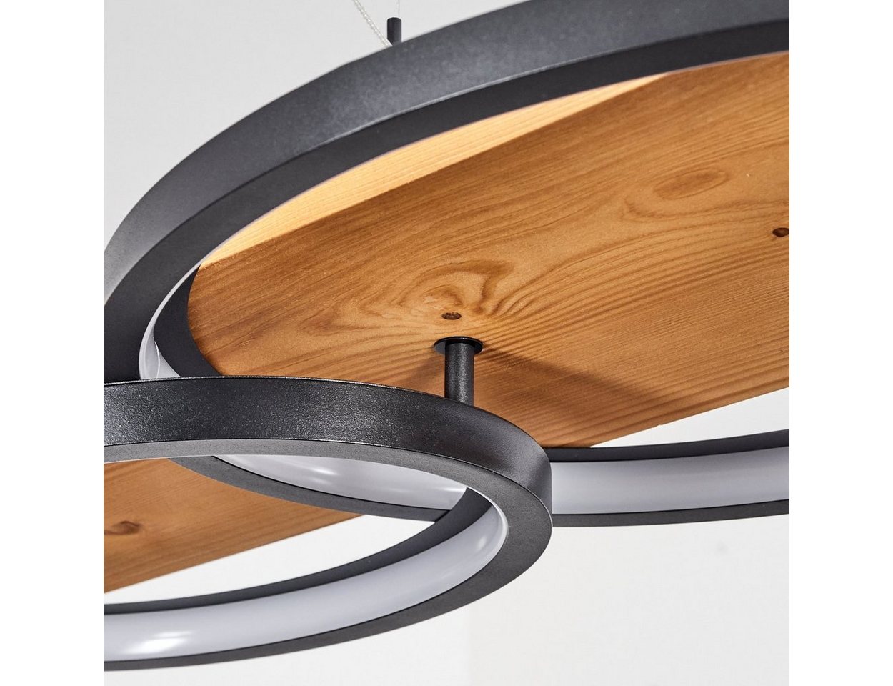 hofstein Pendelleuchte »Palermo« Hängelampe aus Metall/Holz/Kunststoff in Natur/Schwarz, 3000 Kelvin, Höhe max. 151cm, dimmbar über Lichtschalter, 4700 Lumen, 1xLED 40 Watt
