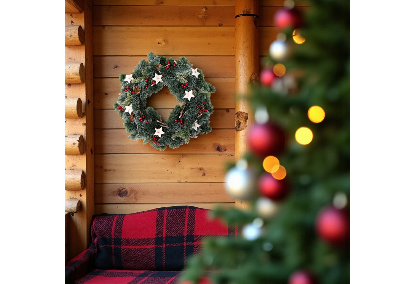 Spetebo Dekokranz Künstlicher Tannenkranz mit Schnee Beeren und Tannenzapfen, Weihnachts Türkranz zum Aufhängen mit Dekoration Bild 5