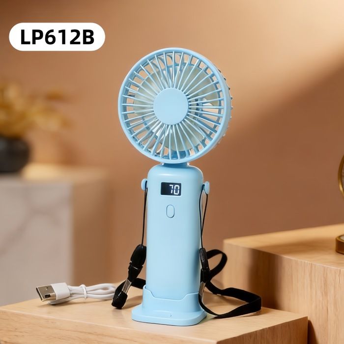 Dieser Blaue, Tragbare, Wiederaufladbare Ventilator Verfügt Über Ein Led-display, Eine Integrierte Handyhalterung Und Fünf Geschwindigkeitsstufen Und Eignet Sich Daher Sowohl Für Den Einsatz Im Büro A