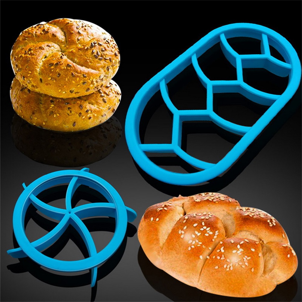 Set Mit 2 Teigformen, Brotpresse, Kunststoffausstechern Für Backwalzen