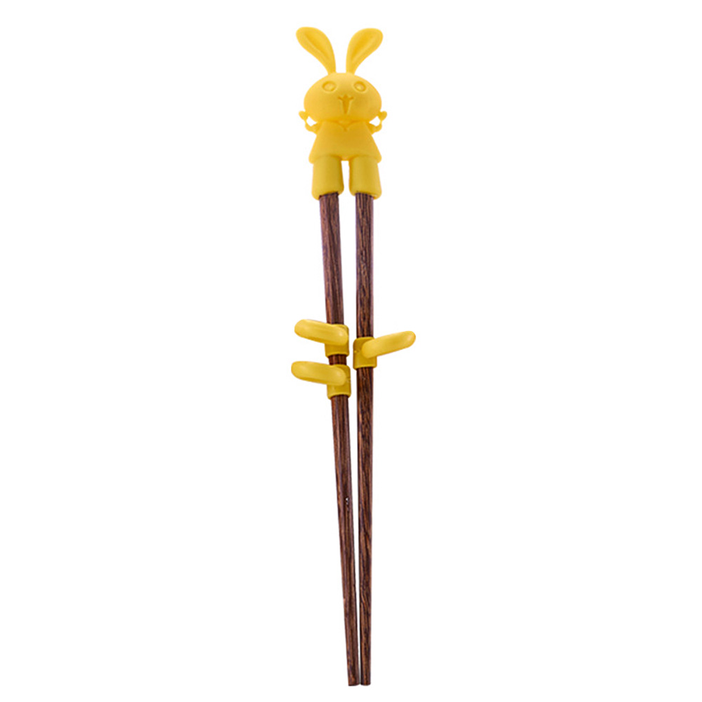 Set Mit 2 Essstäbchen Aus Holz Für Kinder, Einfach Zu Benutzende Lernstäbchen, Cartoon-design, Ideal Für Die Kleinsten.