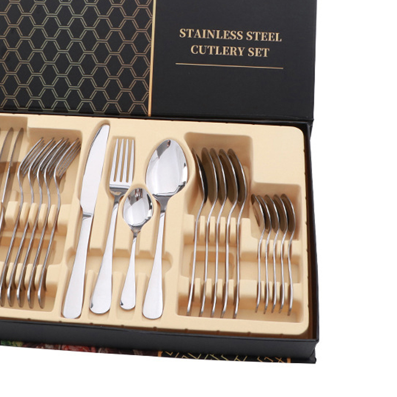 24-teiliges Steakmesser-, Gabel- Und Löffelset Aus Glänzendem Edelstahl Für Restaurants