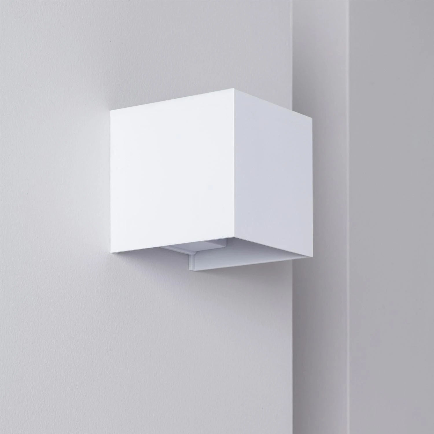 Led Außenwandleuchte 6w Aluminium Doppelbeleuchtung Eros 2700k - 3200k - 4000k Weiß Wählbar (warm-neutral)