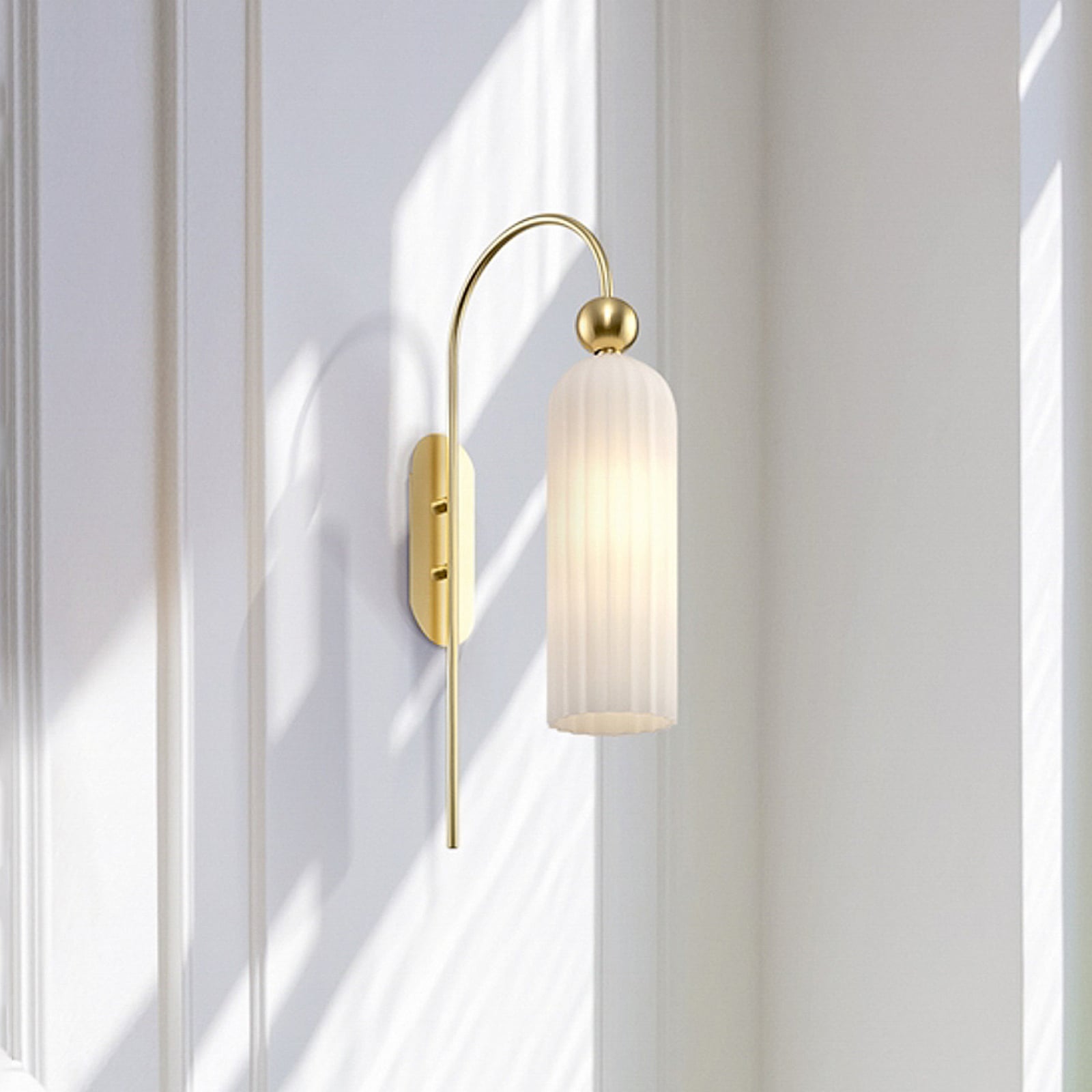 [neuwertig] B-ware Maytoni Wandleuchte Wandlampe Antic Dimmbar Leuchte Metall Glas Messing Weiß