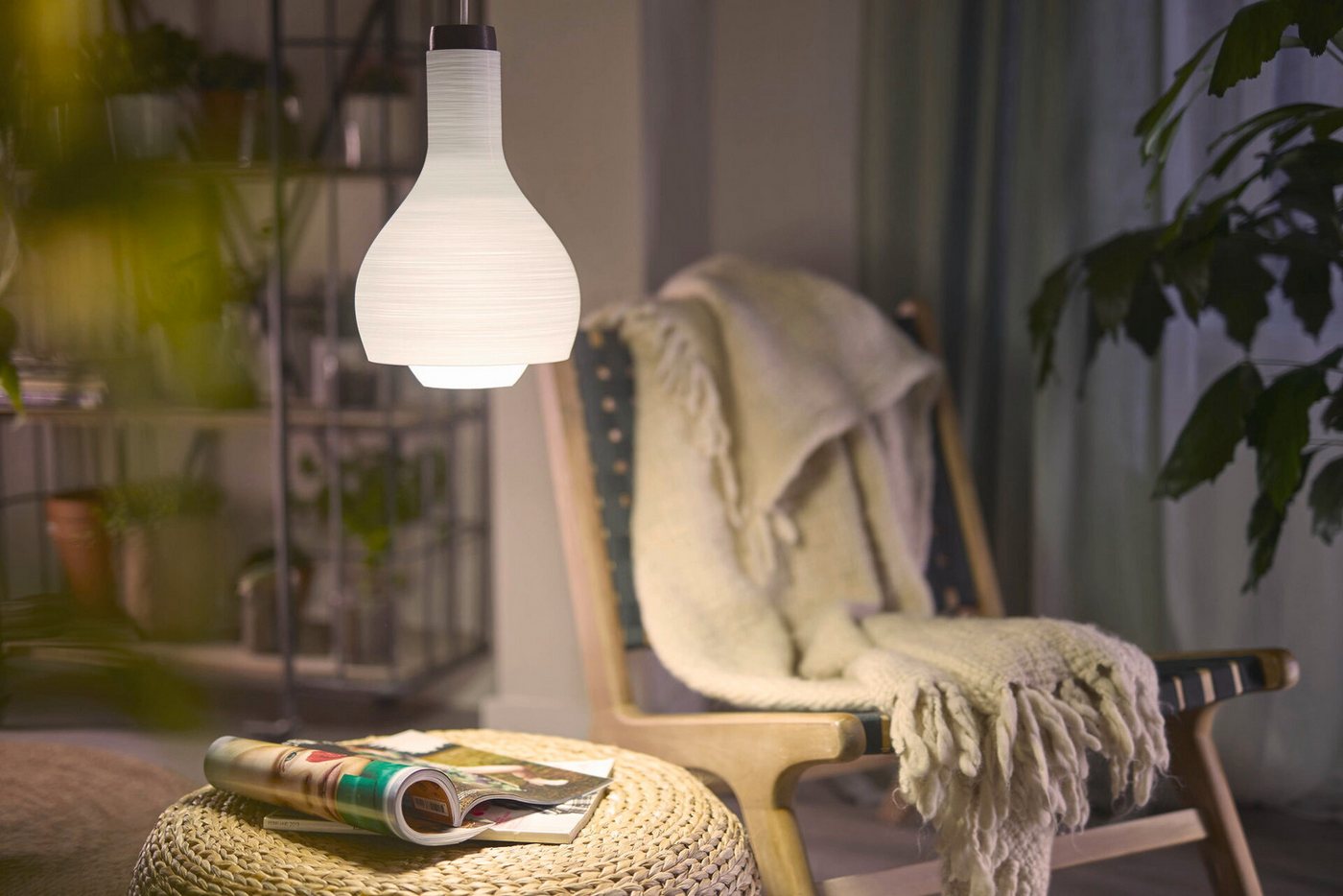 Philips Hue LED-Leuchtmittel Classic LED-A-Label Lampe 60W E27 matt warmweiß nicht dimmbar, E27