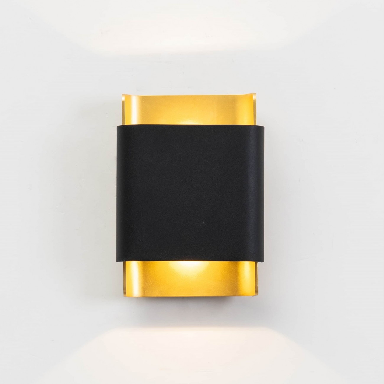 Wandleuchte Design In Schwarz Und Gold - Manduria