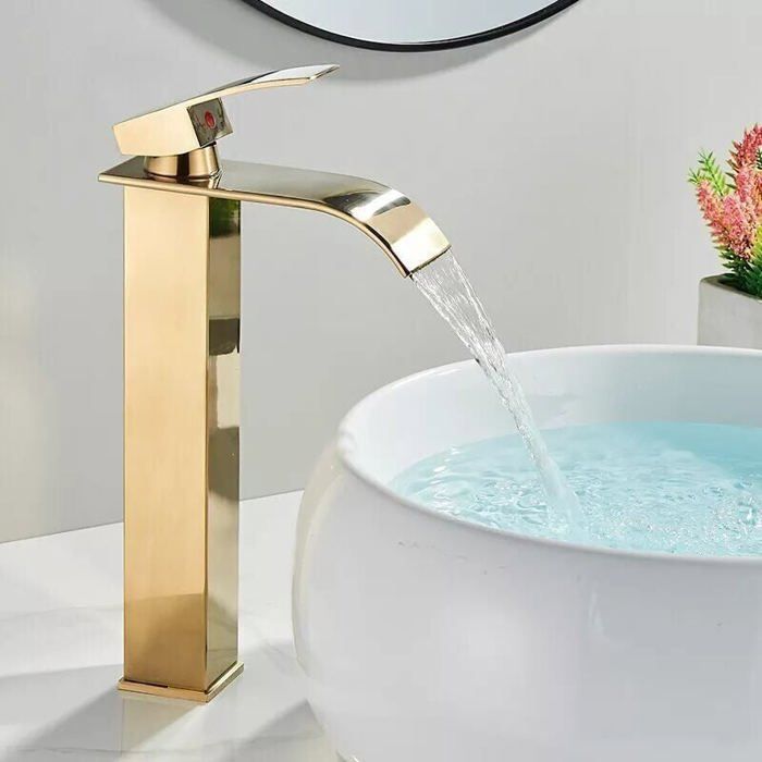 Goldene Waschbeckenarmatur Im Wasserfall-design – Hoher Auslauf – Warm- Und Kaltwasser – Verstellbar – Edelstahl – Wassersparend